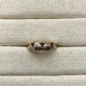 Vintage Gold Ring with Geometric Design